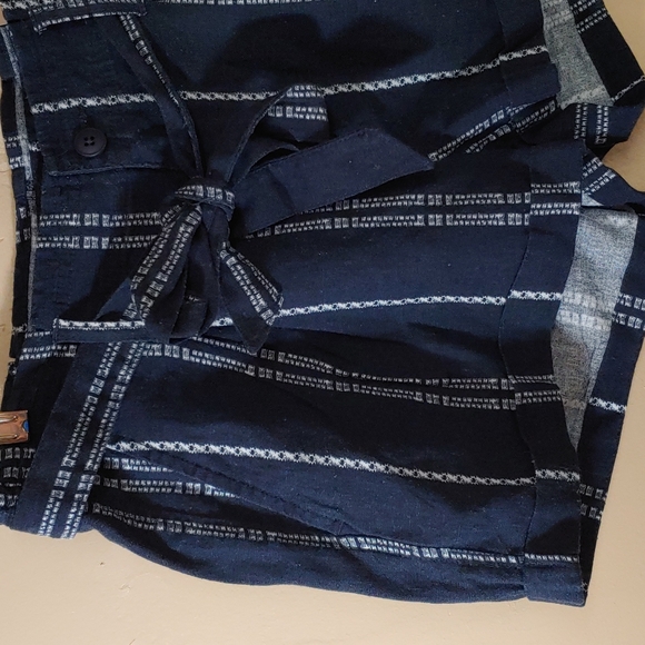 Rewash 🆕 Brand Striped Trouser Shorts 0 - Picture 2 of 14